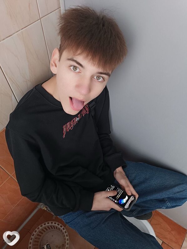 Влад, 19, Жодине — анкета №2477425