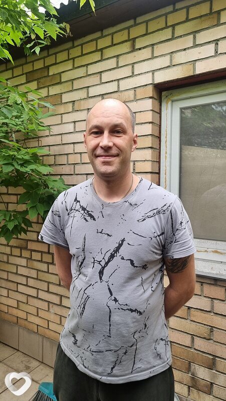 Дима, 40, Снежном — анкета №2477673