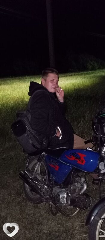 Денис, 19, Россоши — анкета №2478019