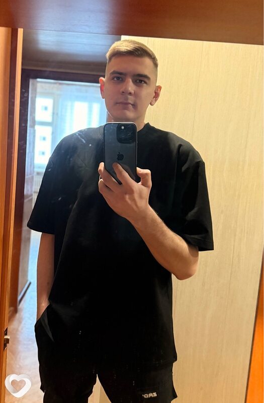 Никита, 26, Димитровграде — анкета №2478146