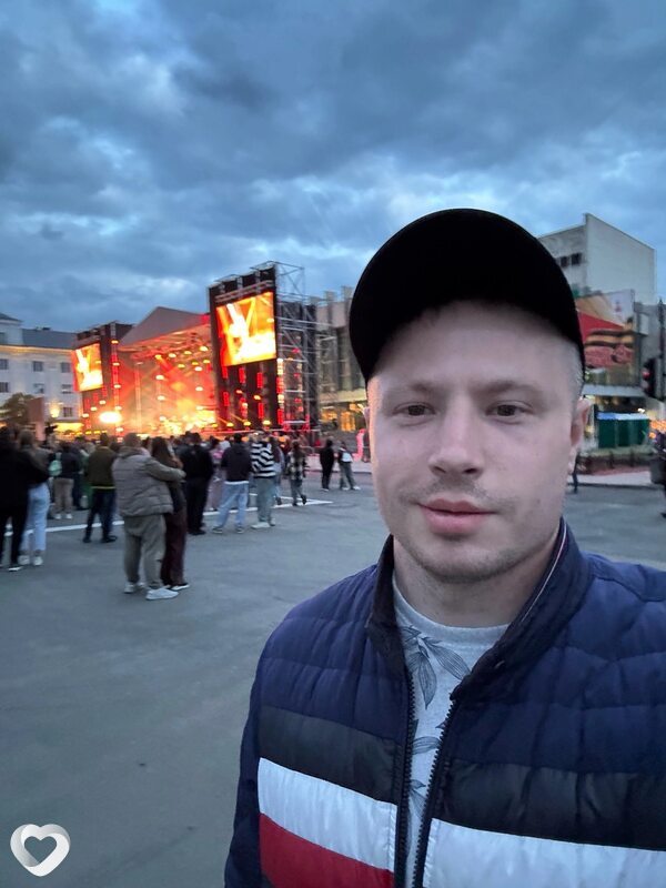 Толя, 35, Луганске — анкета №2479216