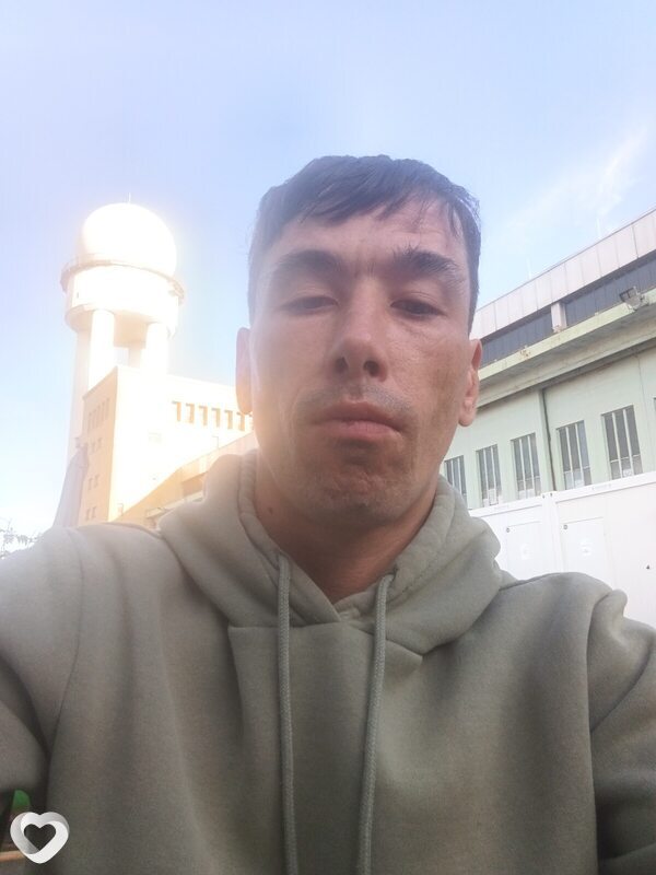 Олександр, 35, Берлине — анкета №2479713
