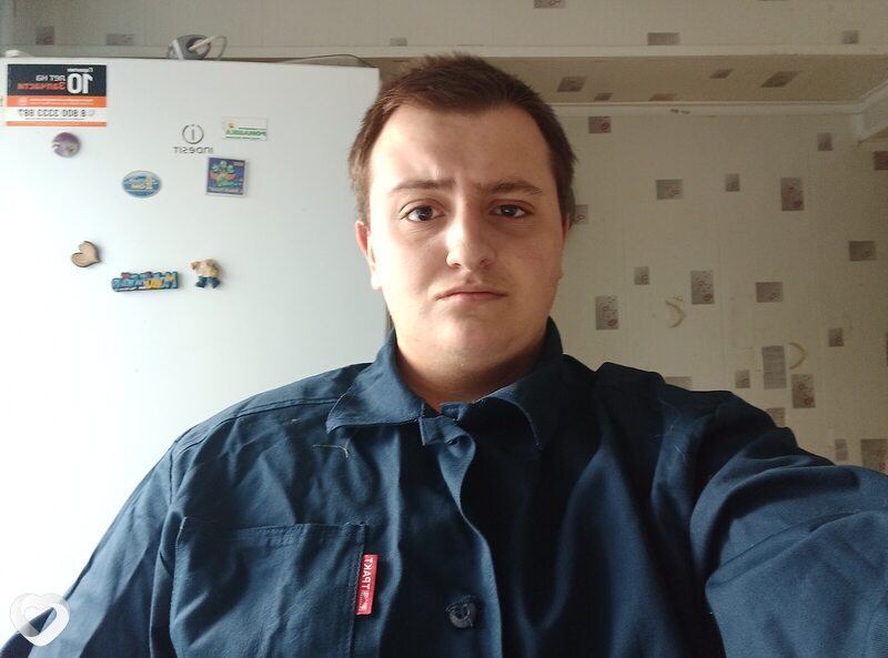Артем, 19, Зеленогорск (Красноярский Край) — анкета №2479876