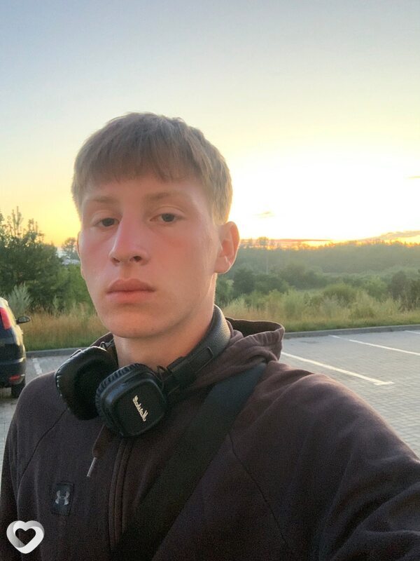 Евгений, 20, Минске — анкета №2479884