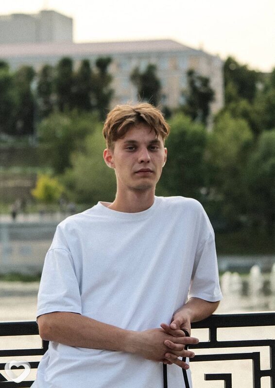 Владимир, 24, Орёл — анкета №2480234