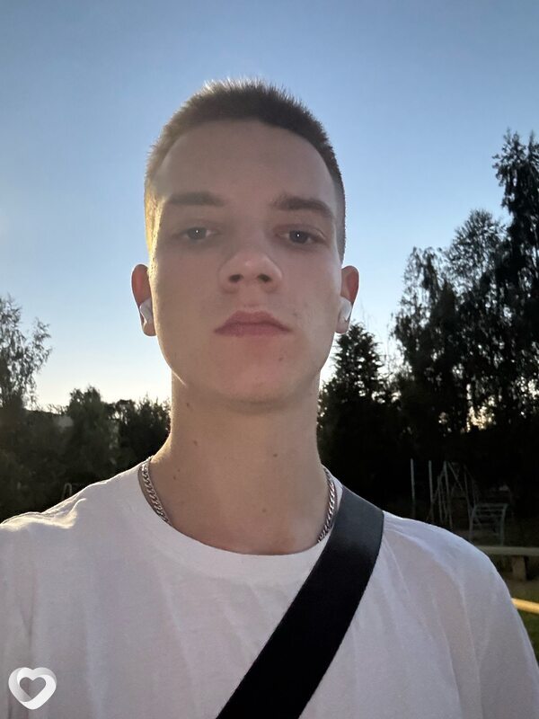 Никита, 19, Барановичах — анкета №2480546