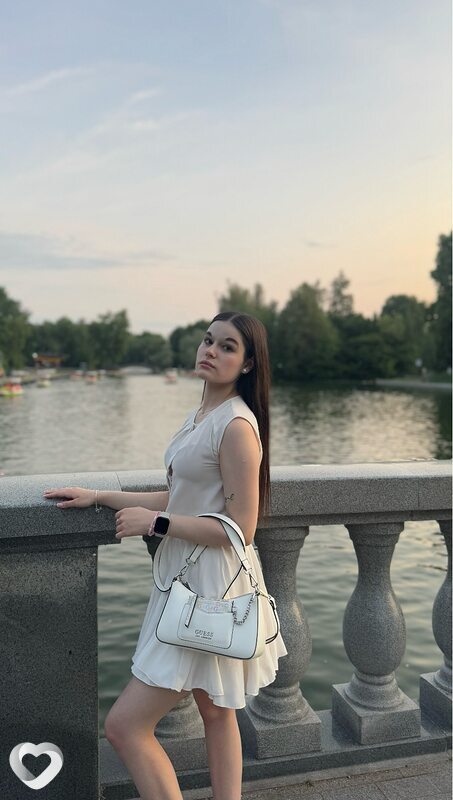 Александра, 19, Москве — анкета №2480731