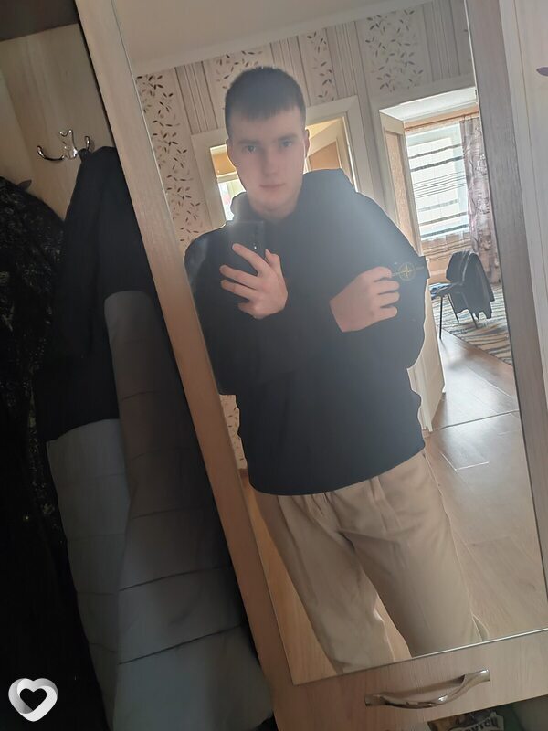 Даниил, 19, Барановичах — анкета №2480879