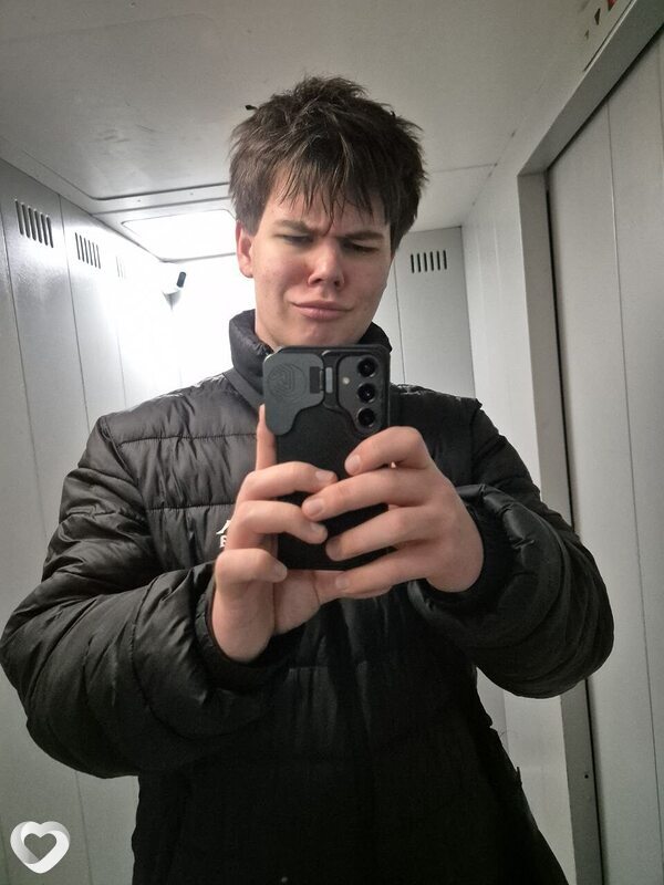 Владимир, 19, Казани — анкета №2481375