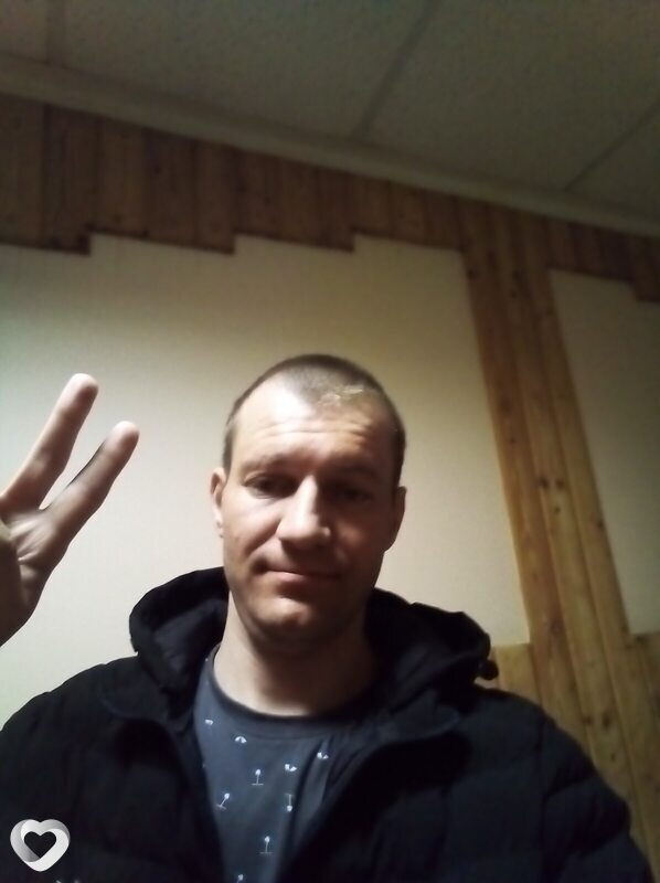 Иван, 40, Лесозаводске — анкета №2481495