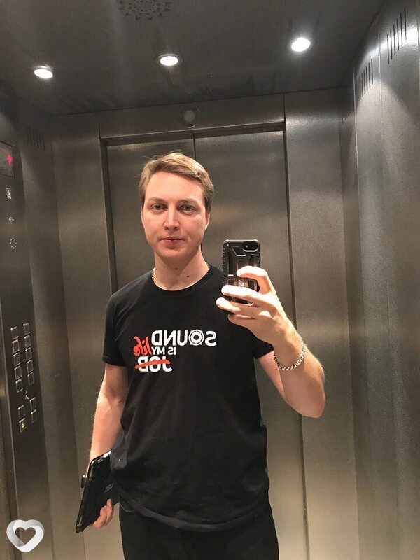 Павел, 30, Артеме — анкета №2481625