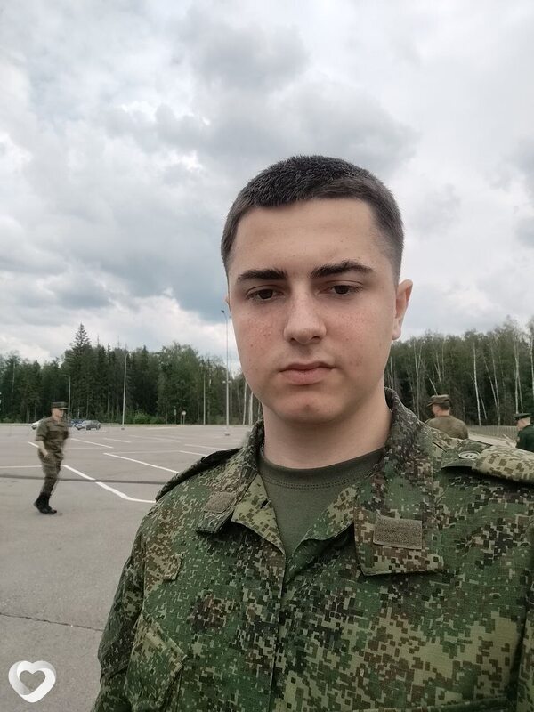 Богдан, 20, Москве — анкета №2481651