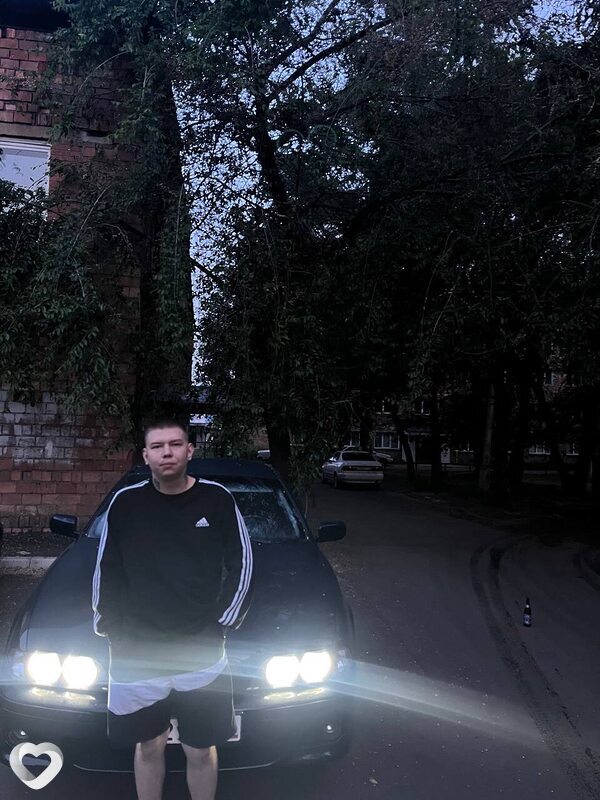 Илья, 21, Абакане — анкета №2482100