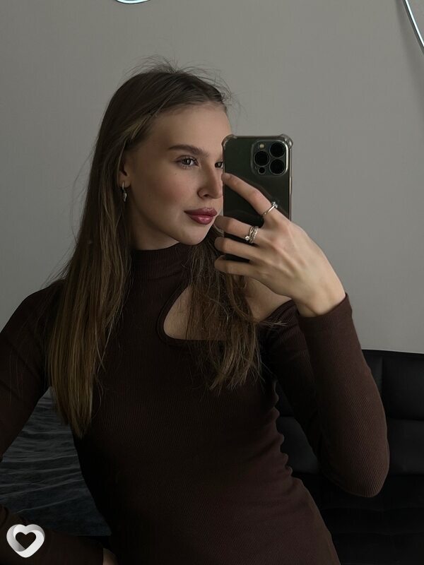 Полина, 23, Магнитогорске — анкета №2483890