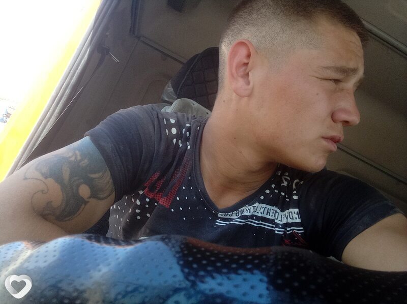 Денис, 21, Таразе — анкета №2483986
