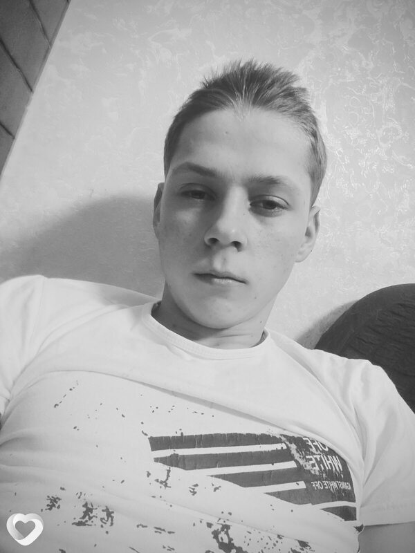 Влад, 19, Столине — анкета №2486538