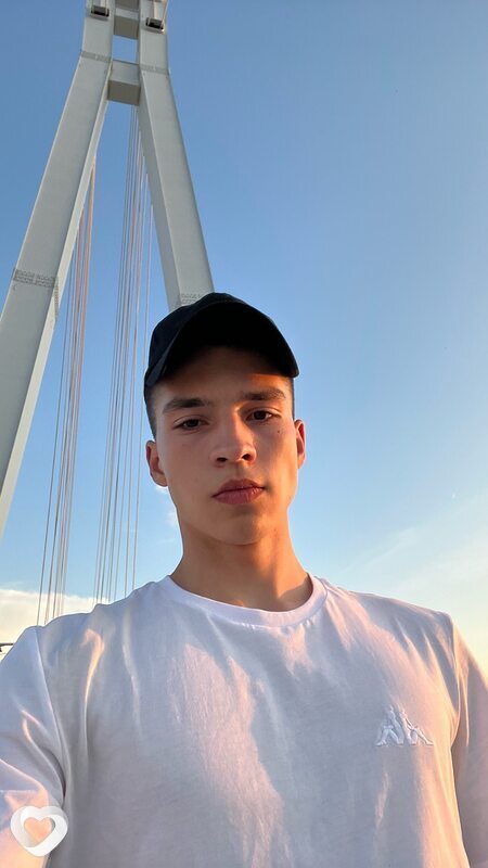 Руслан, 21, Тюмени — анкета №2486175