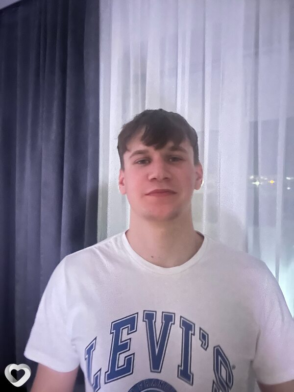 Артем, 26, Жлобине — анкета №2486451