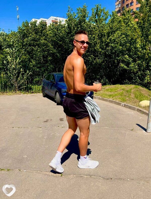 Евгений, 21, Москве — анкета №2486629