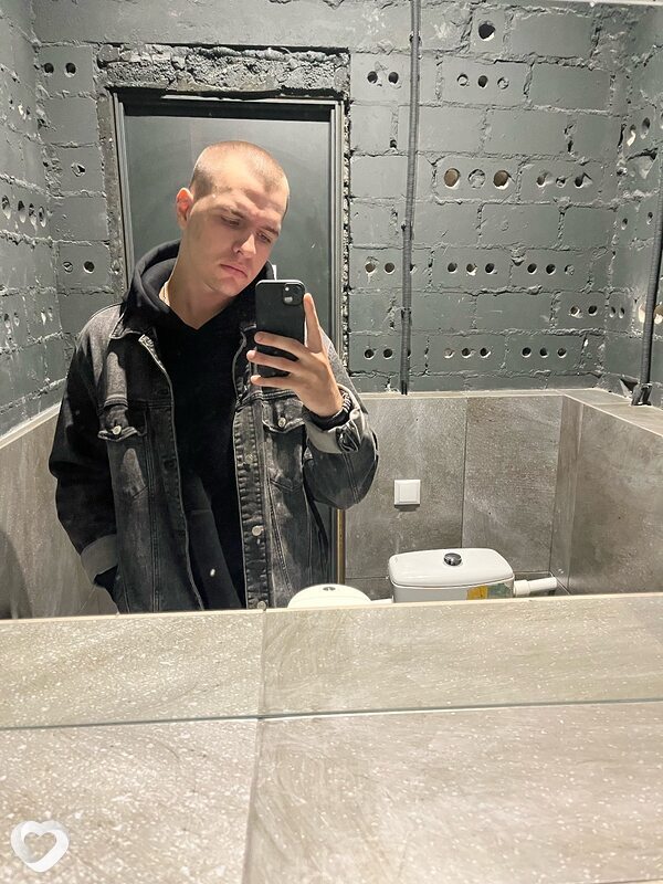 Влад, 24, Барнауле — анкета №2487047