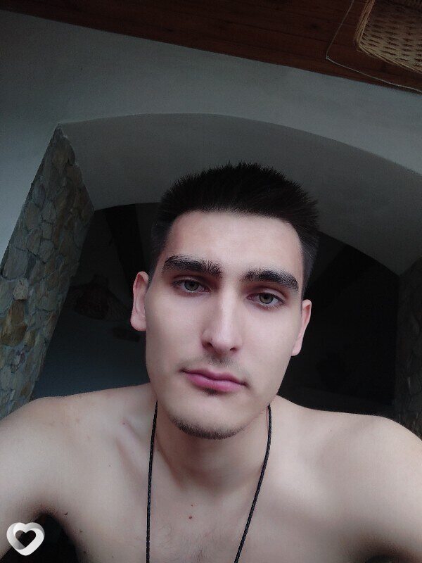 Глеб, 24, Хабаровске — анкета №2487365