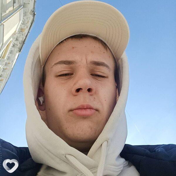 Андрей, 23, Иркутске — анкета №2488015