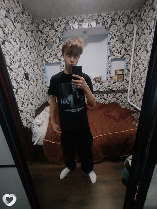 Арсений, 19, Гомеле — анкета №2487915