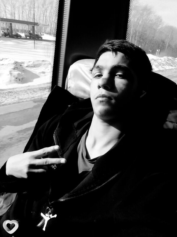 Дмитрий, 19, Кемерове — анкета №2487922