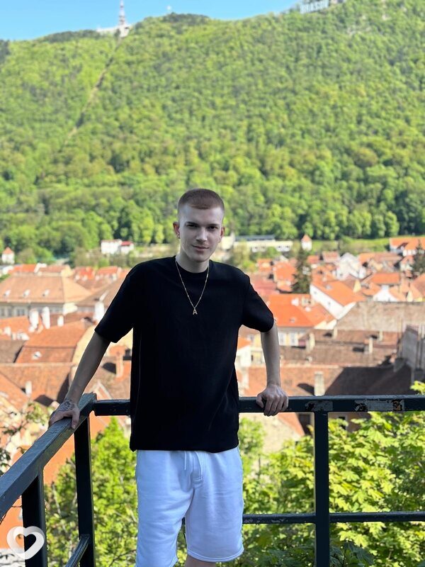 Mario, 20, București — анкета №2489184