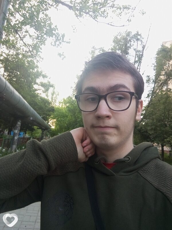 Илья, 19, Херсоне — анкета №2488903