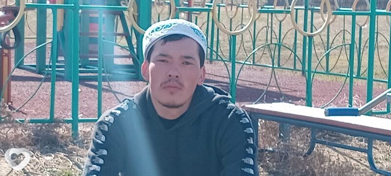 Олжас, 24, Павлодаре — анкета №2490114
