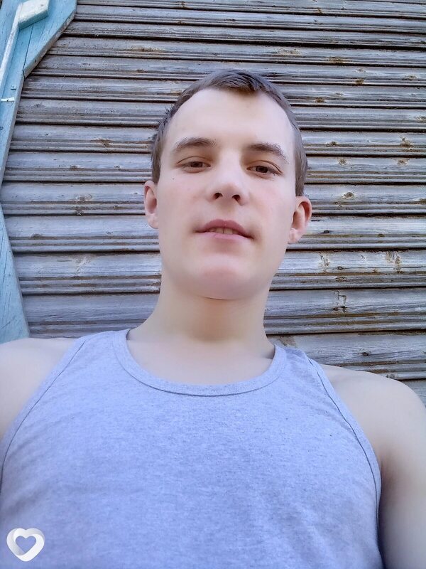Денис, 26, Вельске — анкета №2490353