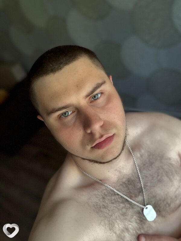 Денис, 21, Санкт-Петербурге — анкета №2491073