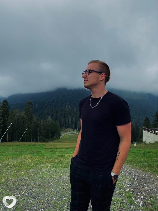 Денис, 24, Алексеевка (Белгородская Обл) — анкета №2491607