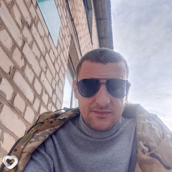 Артём, 36, Стаханове — анкета №2491622