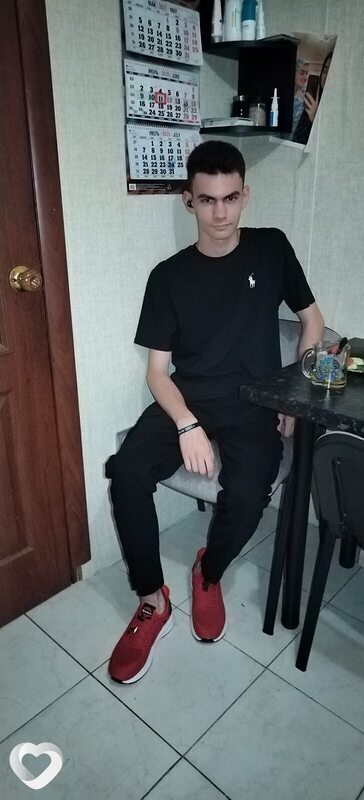Вадим, 19, Краснодаре — анкета №2492257