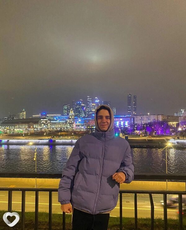 Артём, 19, Уфе — анкета №2492136