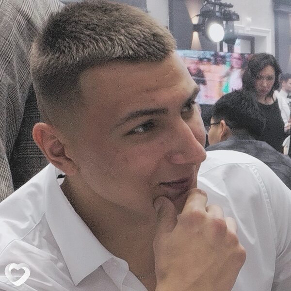 Александр, 26, Магадане — анкета №2492183