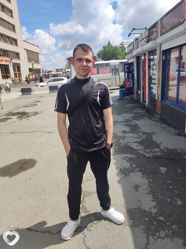 Семен, 19, Москве — анкета №2492099