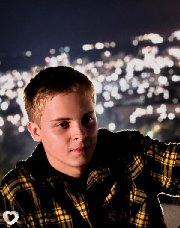 Юрий, 23, Саратове — анкета №2492523