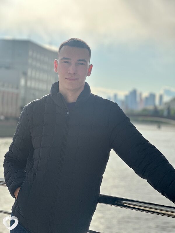 Арсений, 19, Москве — анкета №2492451