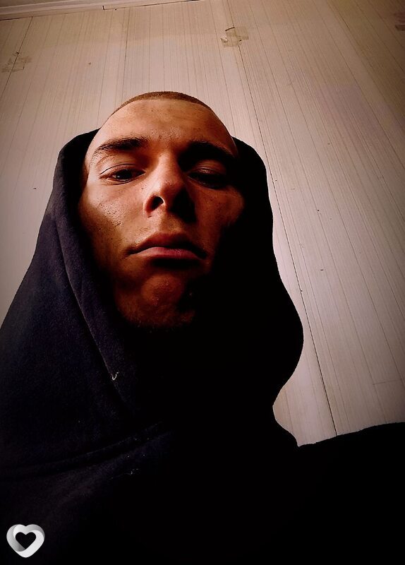 Денис, 23, Уссурийске — анкета №2494315