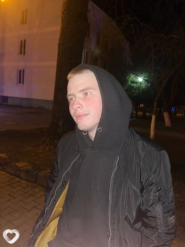 Евгений, 22, Могилев — анкета №2494928