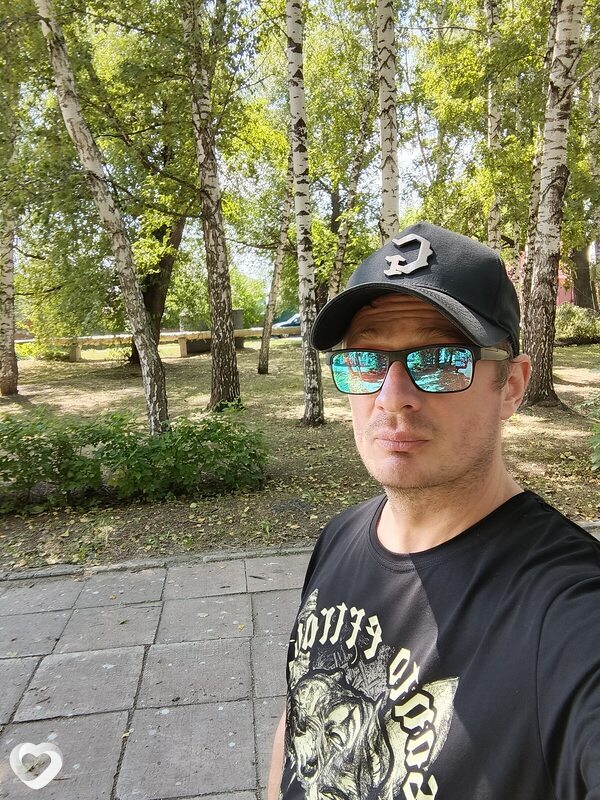 Олег, 43, Бийске — анкета №2495076
