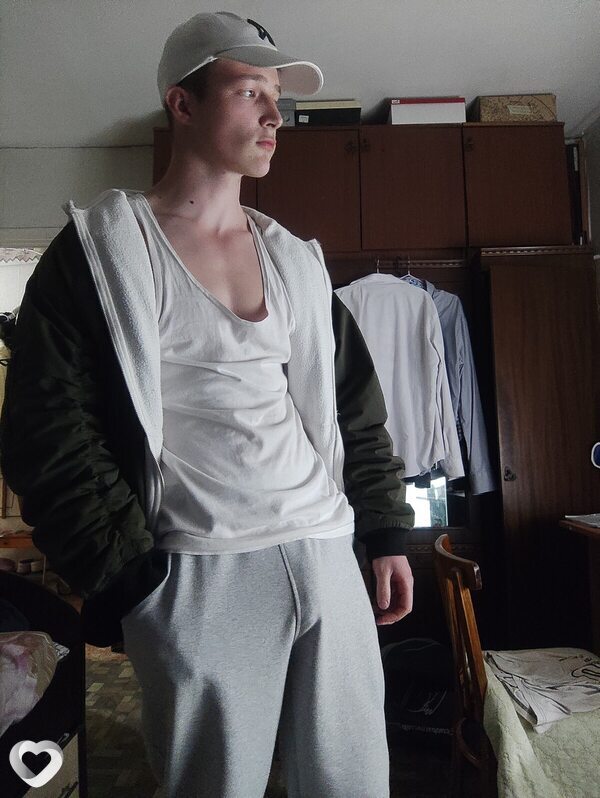 Андрей, 22, Иркутске — анкета №2495191