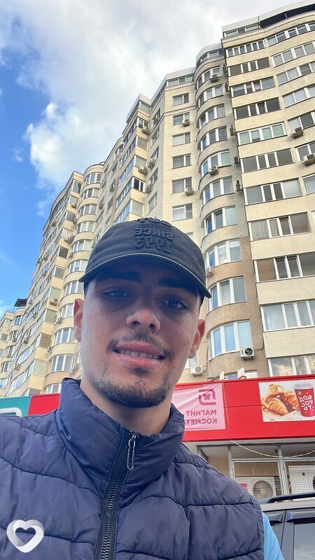 Роман, 20, Москве — анкета №2495572