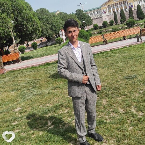 Дилшод, 22, Москве — анкета №2496307