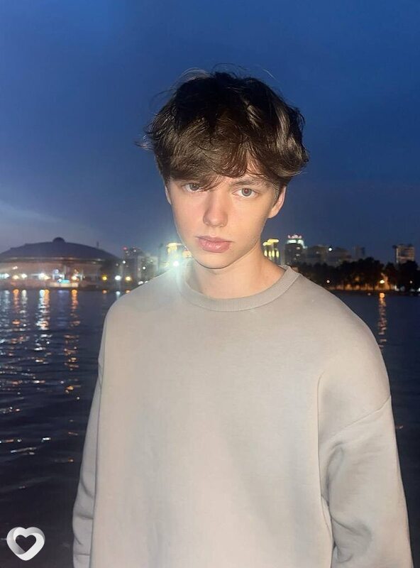 Степан, 20, Москве — анкета №2497728