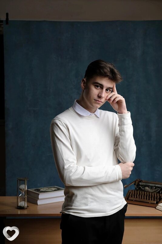 Арсений, 21, Екатеринбурге — анкета №2498328