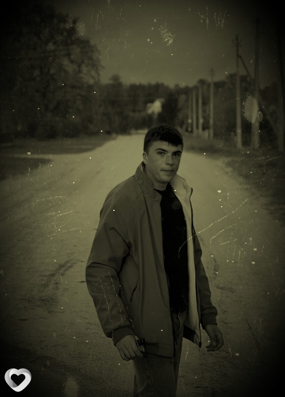 Евгений, 21, Гродно — анкета №2498012